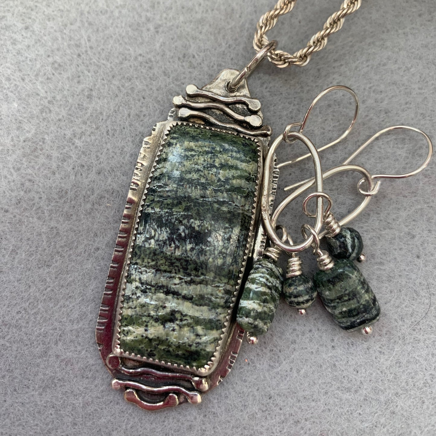 Hand Made Sterling Silver Serpentine Pendant Necklace Earrings too