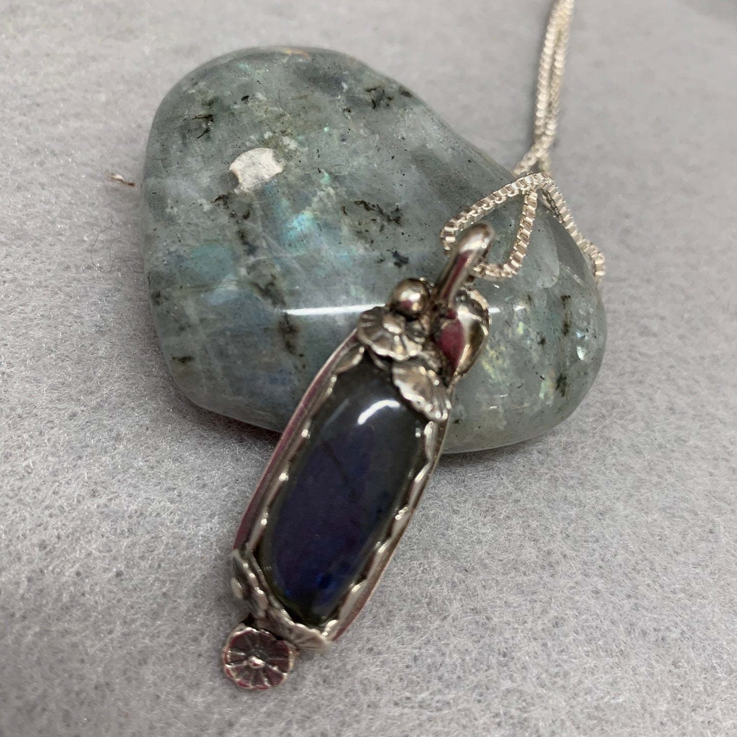 Hand Made Sterling Silver Blue Flash Labradorite Necklace Pendant